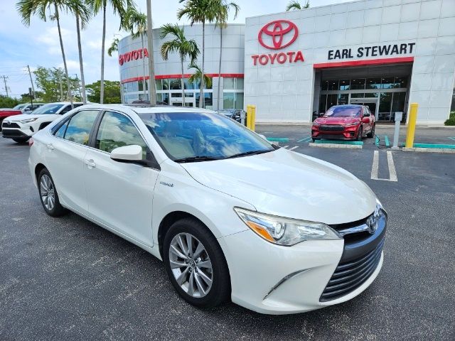 2017 Toyota Camry Hybrid XLE