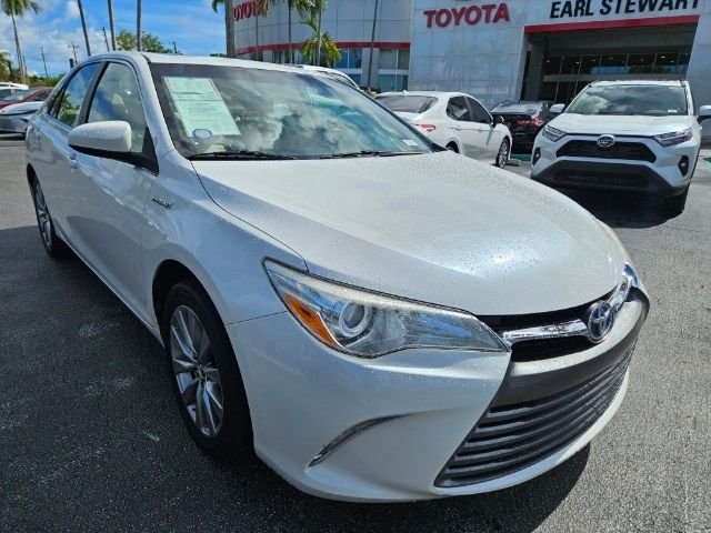 2017 Toyota Camry Hybrid XLE