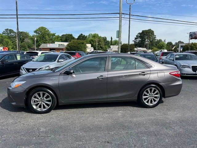 2017 Toyota Camry Hybrid XLE