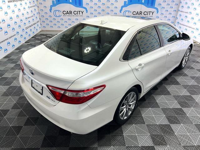 2017 Toyota Camry Hybrid XLE