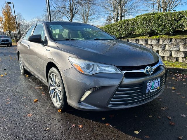 2017 Toyota Camry Hybrid XLE