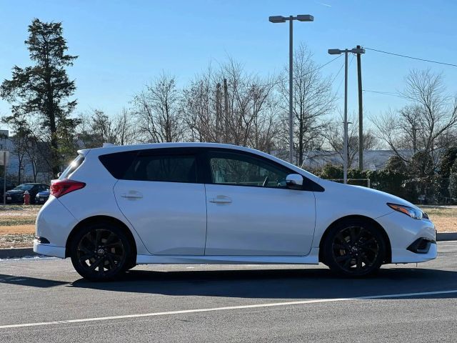 2017 Toyota Corolla iM 