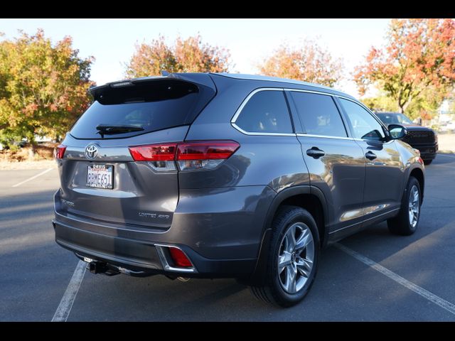 2017 Toyota Highlander 