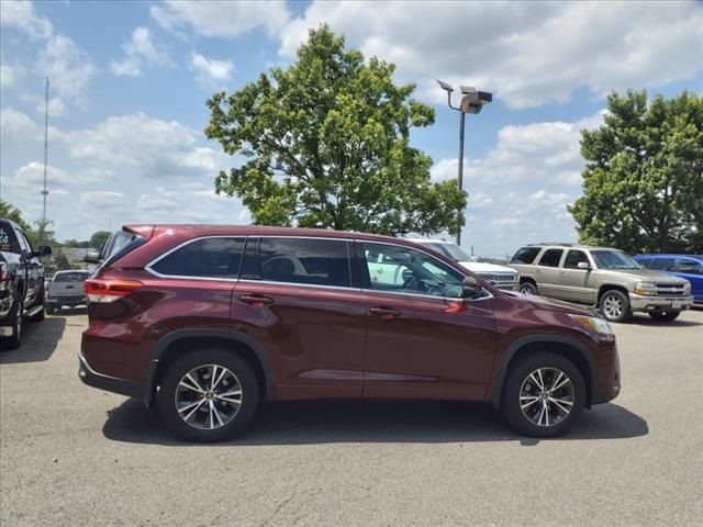 2017 Toyota Highlander 