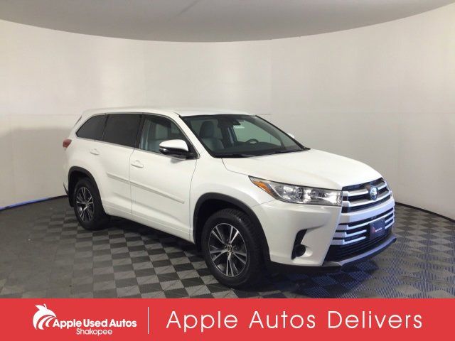 2017 Toyota Highlander LE