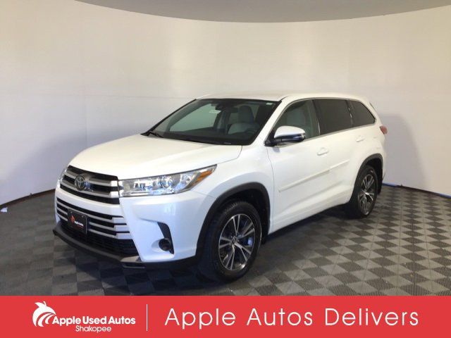 2017 Toyota Highlander LE