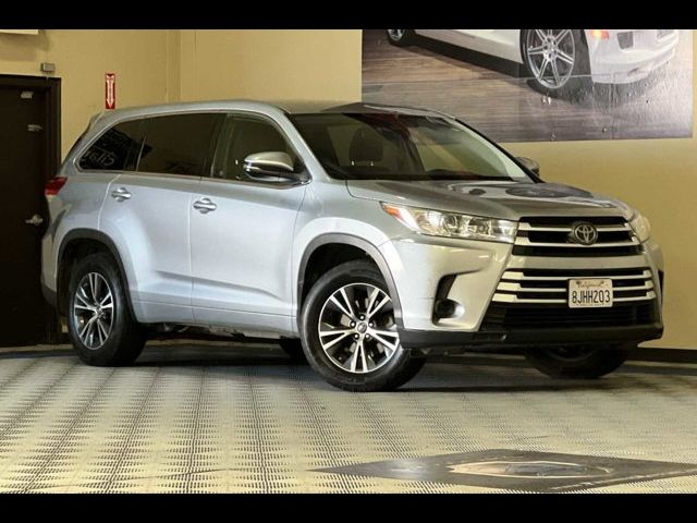 2017 Toyota Highlander LE