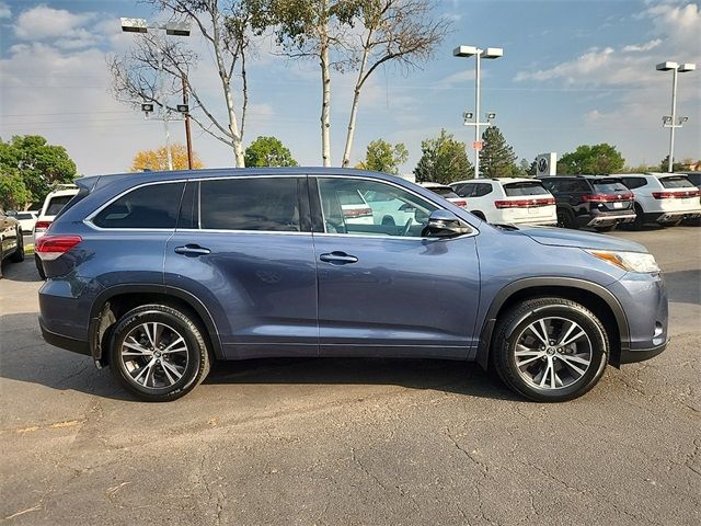 2017 Toyota Highlander LE