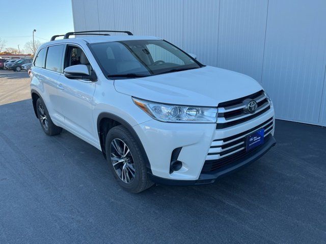 2017 Toyota Highlander LE