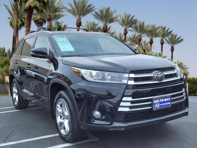 2017 Toyota Highlander 