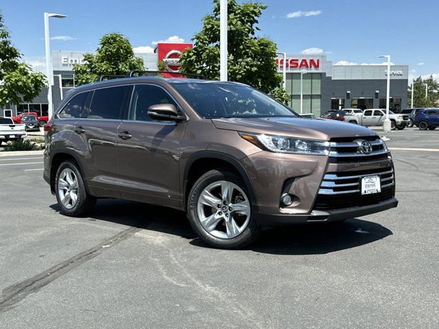 2017 Toyota Highlander 