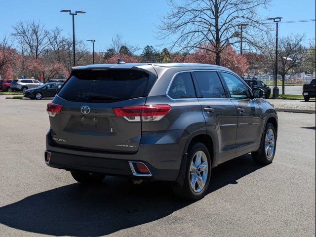 2017 Toyota Highlander 