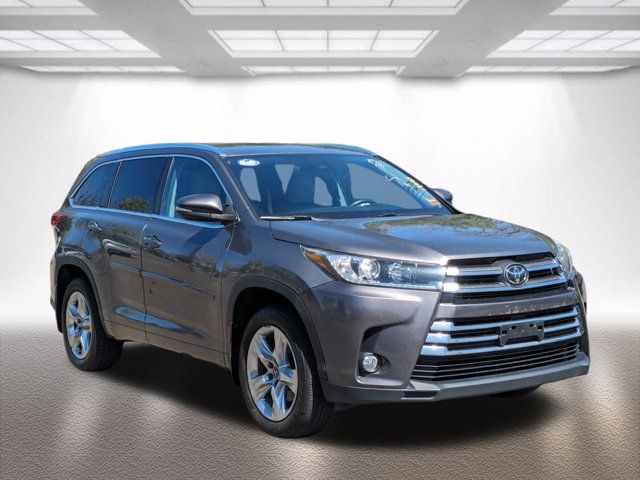 2017 Toyota Highlander 