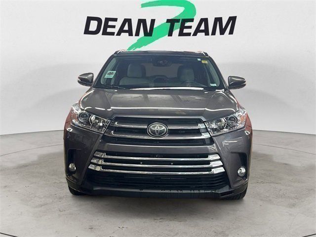 2017 Toyota Highlander 
