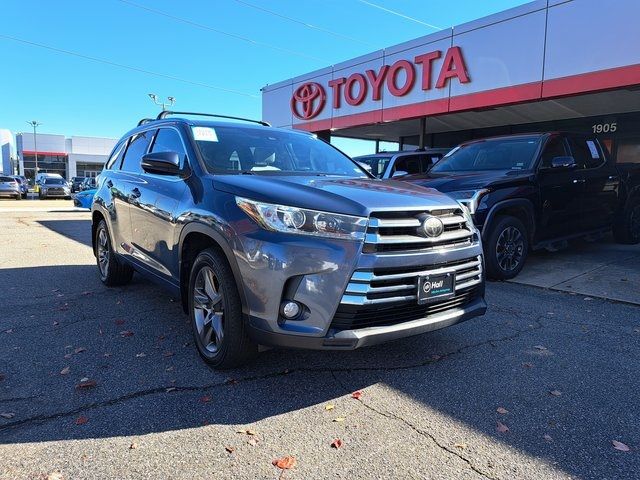 2017 Toyota Highlander Limited