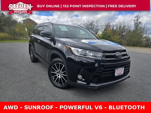 2017 Toyota Highlander SE