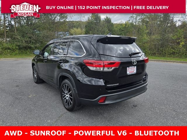 2017 Toyota Highlander SE