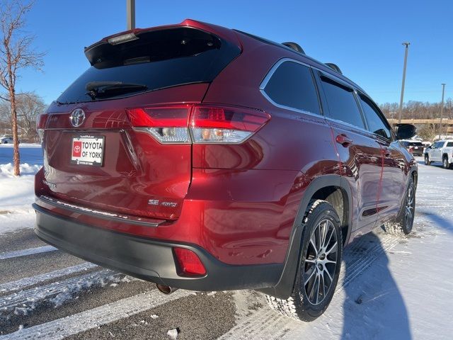 2017 Toyota Highlander SE