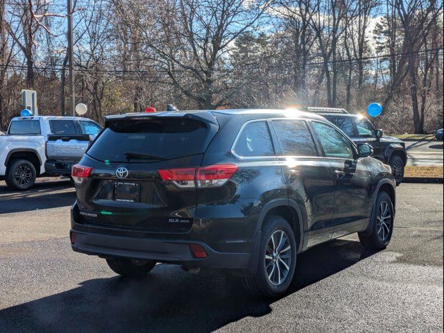 2017 Toyota Highlander 