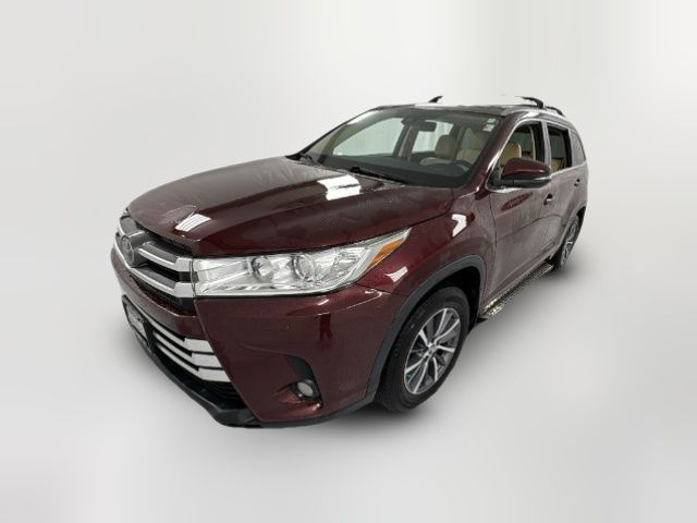 2017 Toyota Highlander SE