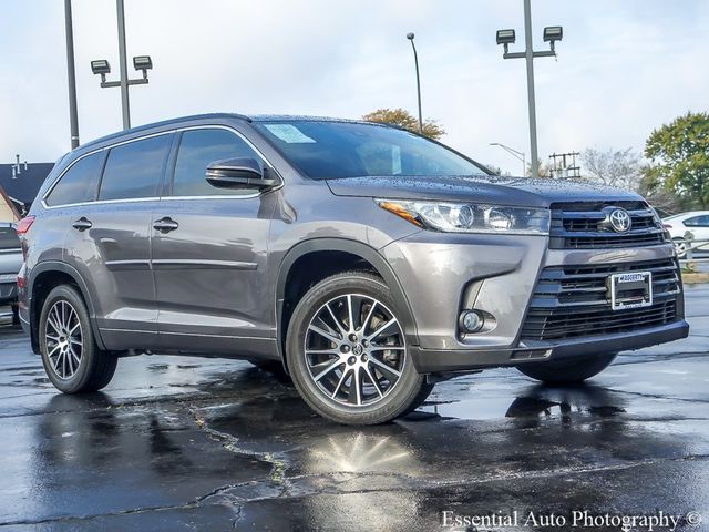 2017 Toyota Highlander SE