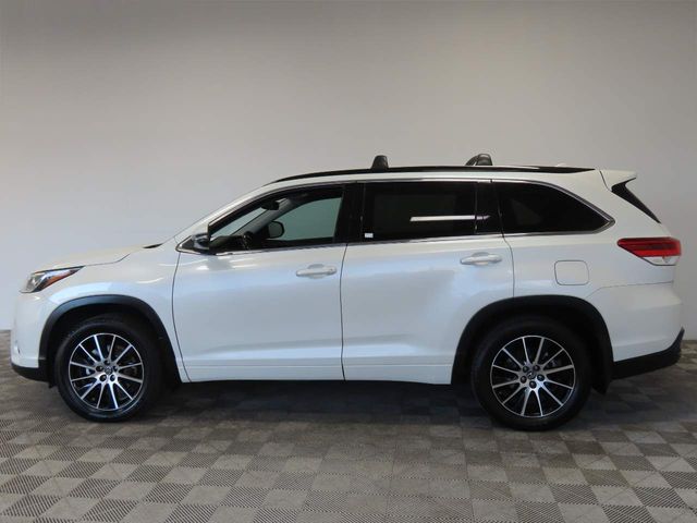 2017 Toyota Highlander 