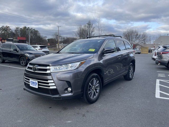 2017 Toyota Highlander 