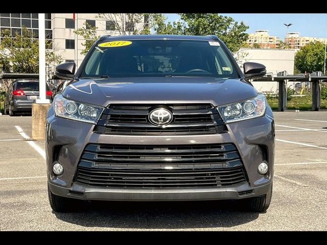 2017 Toyota Highlander SE