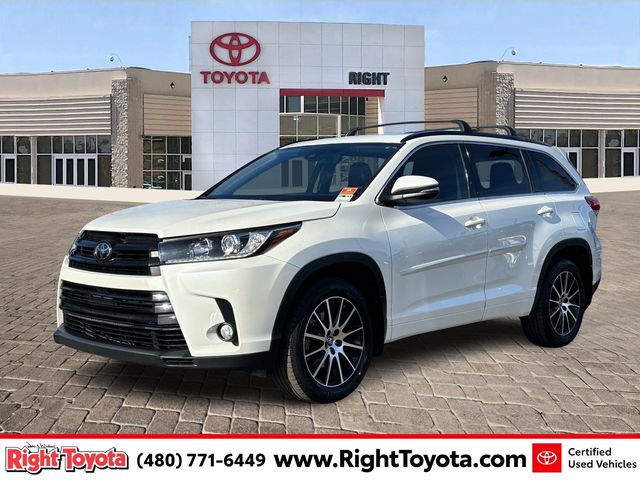 2017 Toyota Highlander SE