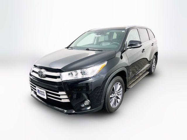 2017 Toyota Highlander 