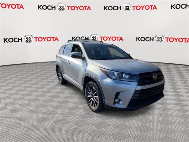 2017 Toyota Highlander SE