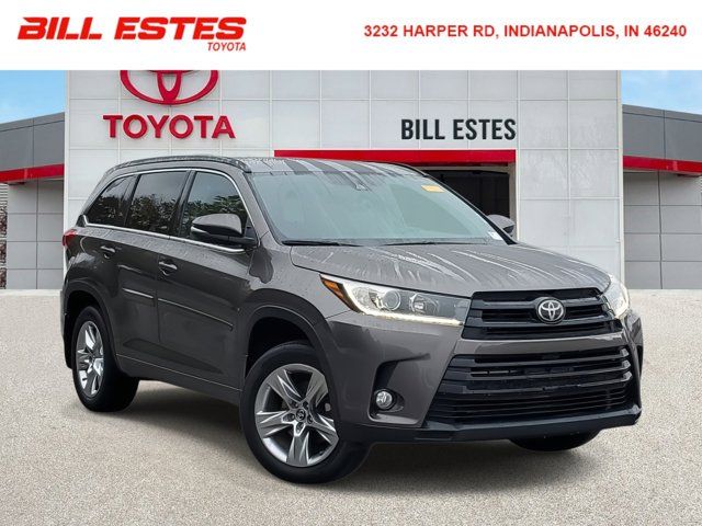 2017 Toyota Highlander SE