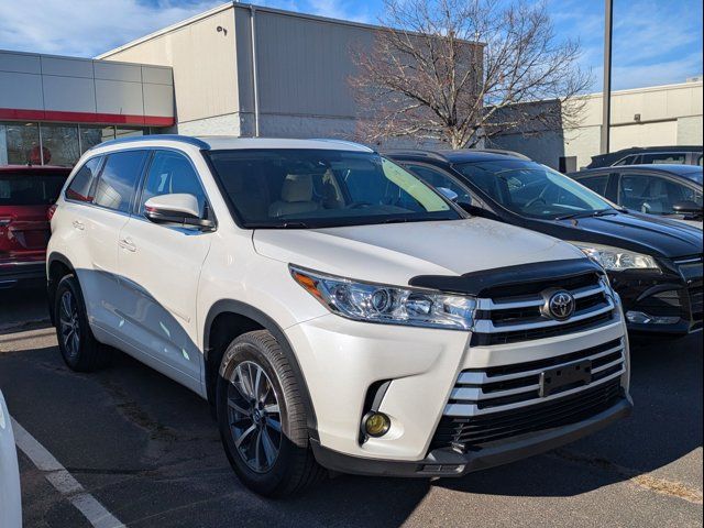 2017 Toyota Highlander 