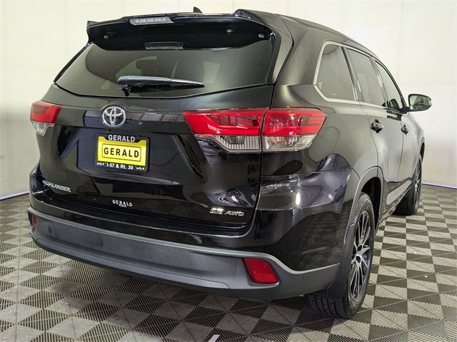 2017 Toyota Highlander 