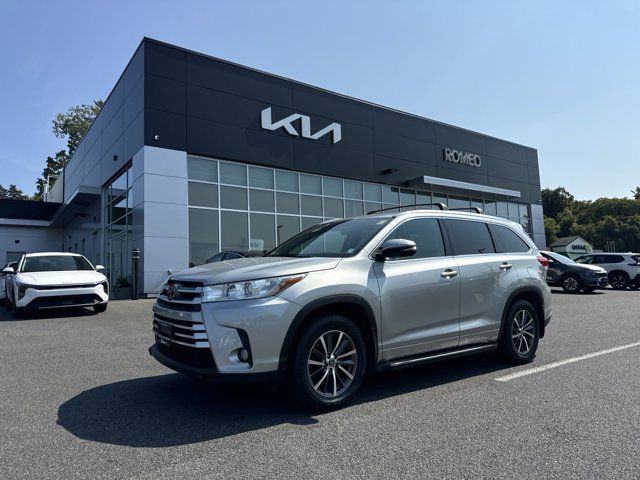 2017 Toyota Highlander 