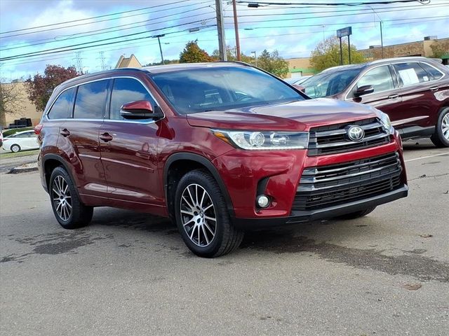 2017 Toyota Highlander SE