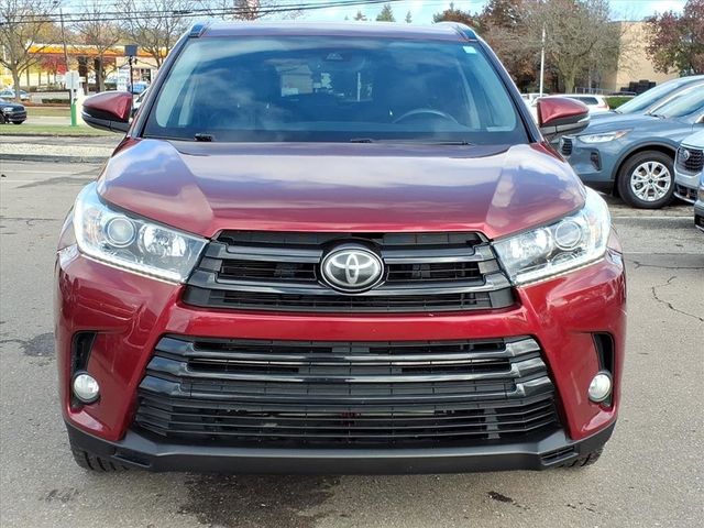 2017 Toyota Highlander SE