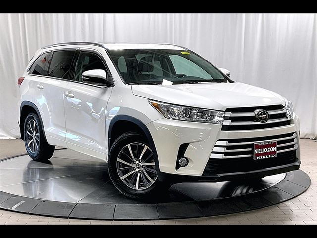 2017 Toyota Highlander 