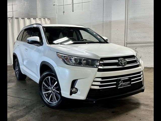 2017 Toyota Highlander 