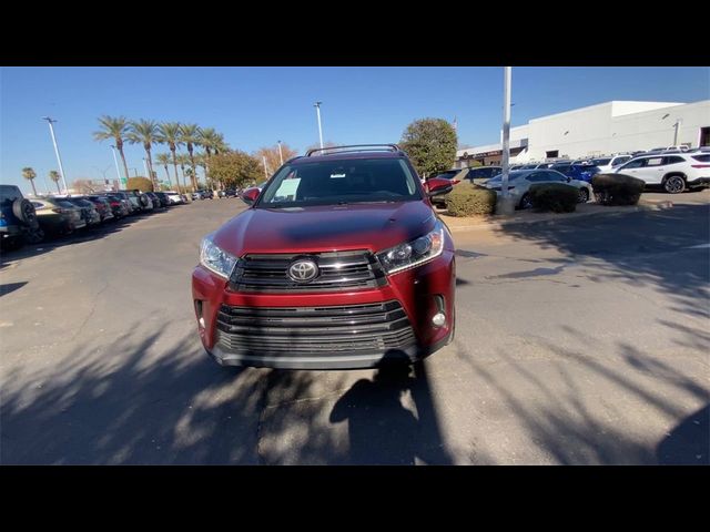 2017 Toyota Highlander SE