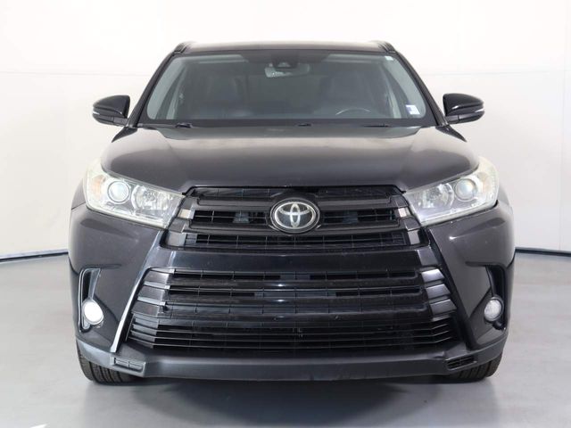 2017 Toyota Highlander 