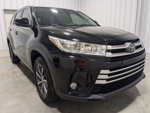 2017 Toyota Highlander 