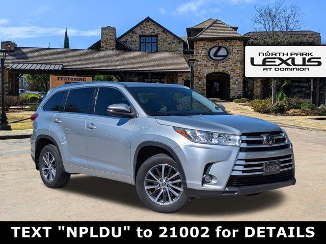 2017 Toyota Highlander 