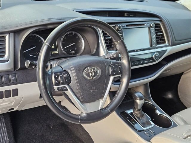 2017 Toyota Highlander XLE