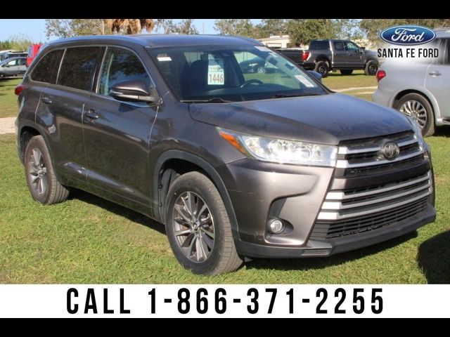 2017 Toyota Highlander 