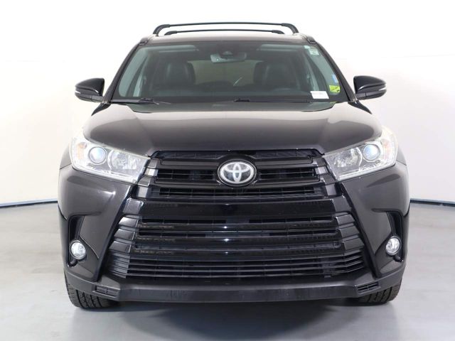 2017 Toyota Highlander 