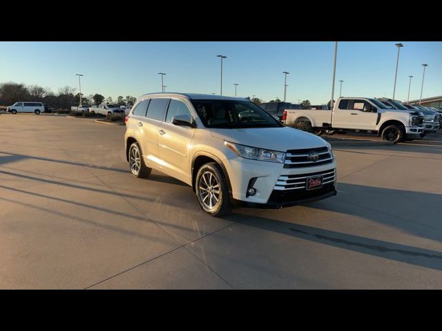 2017 Toyota Highlander 