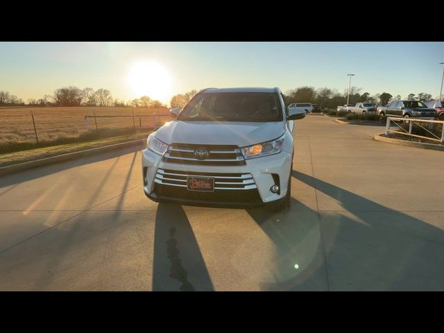 2017 Toyota Highlander 