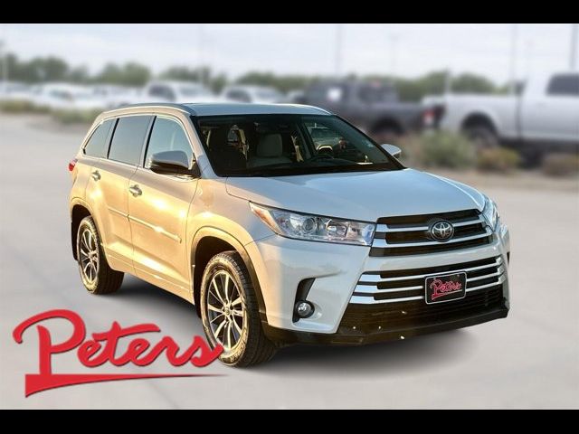 2017 Toyota Highlander 