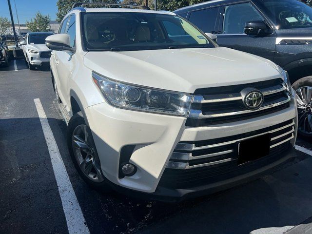 2017 Toyota Highlander 